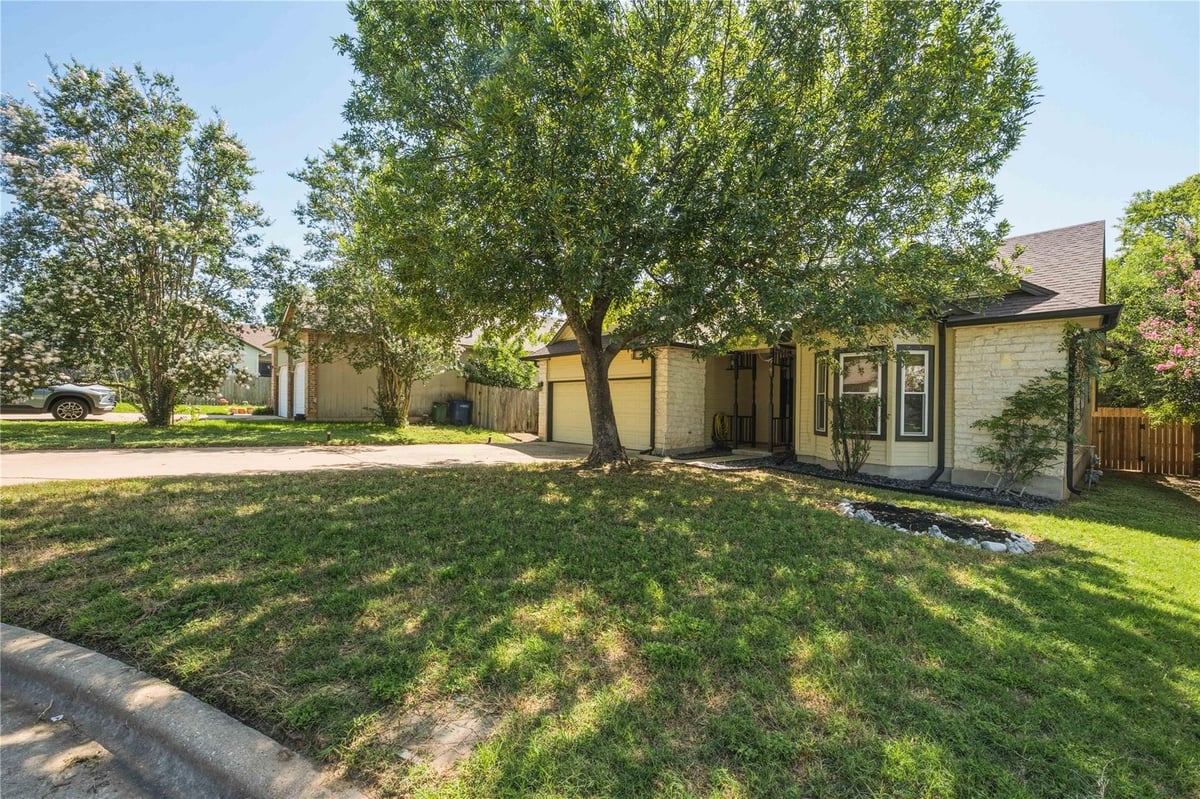 View 9505 Doliver DR in Tanglewood Forest Sec 01 9505 Doliver DR - property photo 1 - Luxury home in Tanglewood Forest Sec 01, Austin, TX