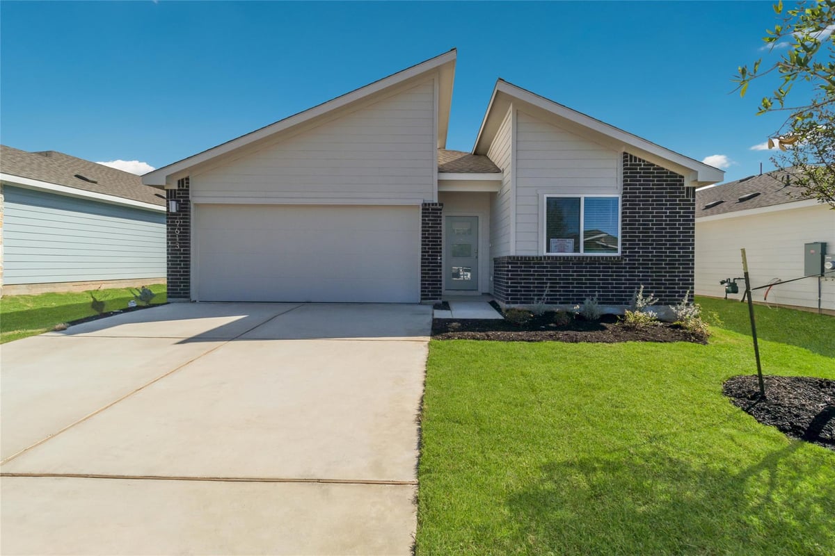 View 9513 Oxbow Strap DR in TRAILS AT WILDHORSE 9513 Oxbow Strap DR - front exterior - Luxury home in TRAILS AT WILDHORSE, Austin, TX