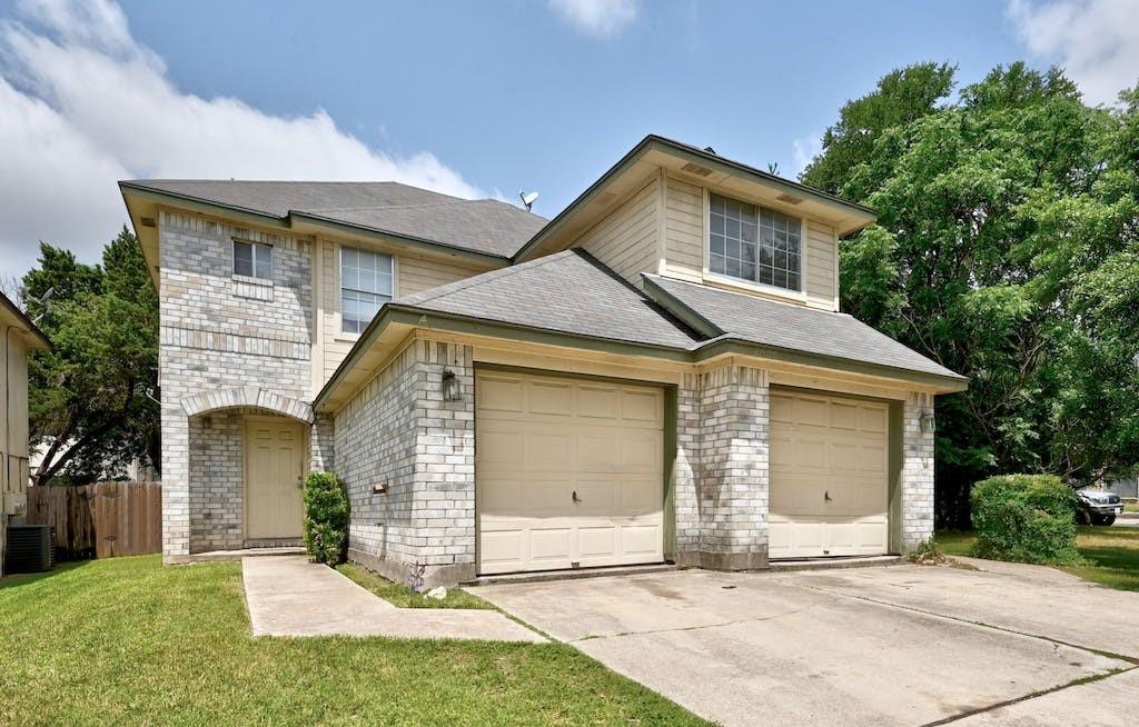 View 9600 Nightjar Dr in Tanglewood Forest Sec 02 Ph E 9600 Nightjar Dr - front exterior - Luxury home in Tanglewood Forest Sec 02 Ph E, Austin, TX