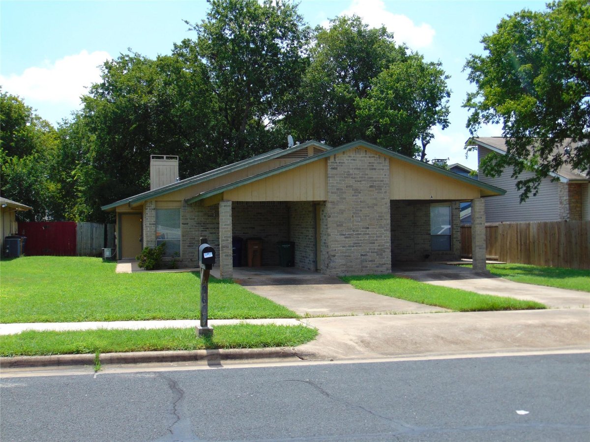 View 9603 Teasdale Ter in Point Vista Sec 01 9603 Teasdale Ter - front exterior - Luxury home in Point Vista Sec 01, Austin, TX