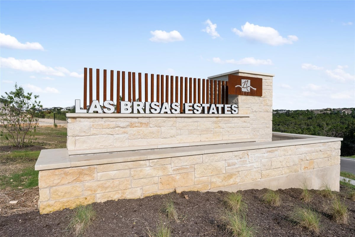Bathroom at 961 Tomichi Trl - Rough Hollow- Las Brisas Estates, Lakeway, TX