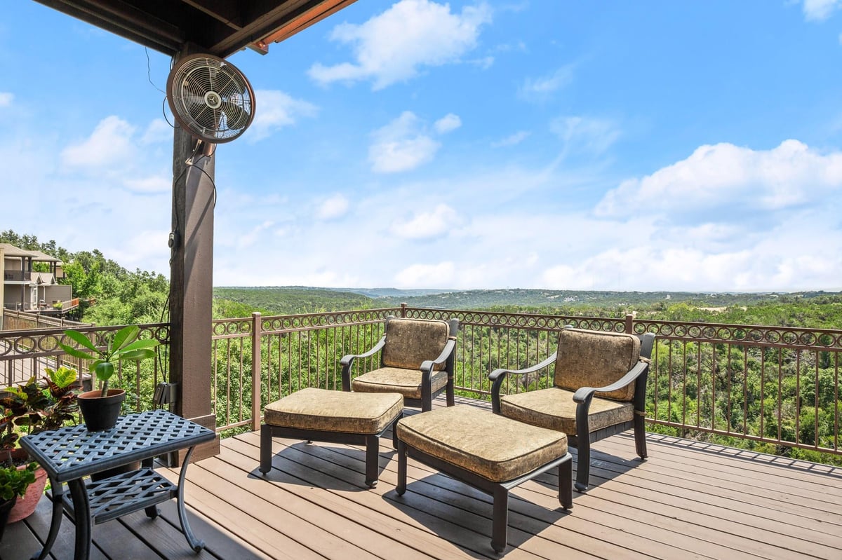 View 9621 Solana Vista Loop Unit #A in COLINA VISTA 9621 Solana Vista Loop Unit #A - front exterior - Luxury home in COLINA VISTA, Austin, TX