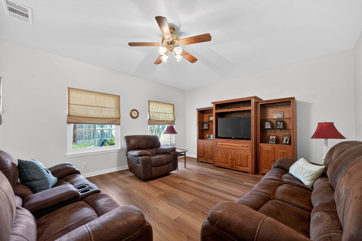Primary bedroom at 965 Rio Verde - 4 bed 3 bath home