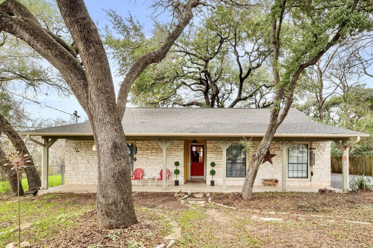 View 9706 Zion WAY in Austin Lake Estates Sec 03 9706 Zion WAY - front exterior - Luxury home in Austin Lake Estates Sec 03, Austin, TX