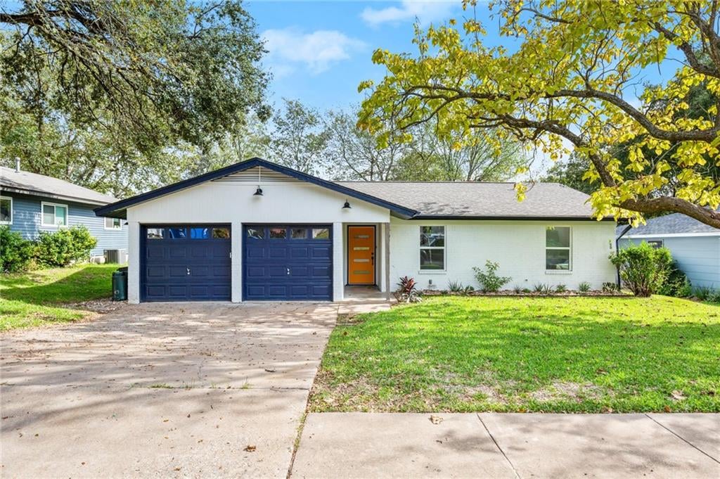 View 9715 Hansford Dr in Northcape Sec 02 9715 Hansford Dr - front exterior - Luxury home in Northcape Sec 02, Austin, TX