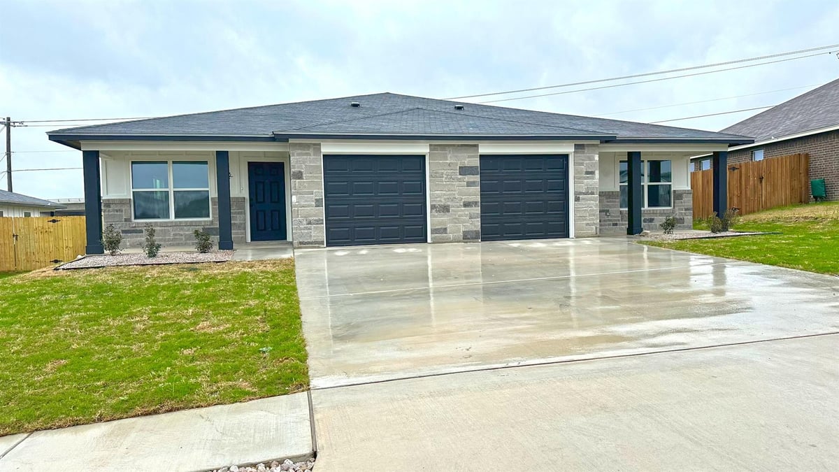 View 977 Cline DR Unit #A-B in Village At Walker Place Phs 2 977 Cline DR Unit #A-B - front exterior - Luxury home in Village At Walker Place Phs 2, Copperas Cove, TX