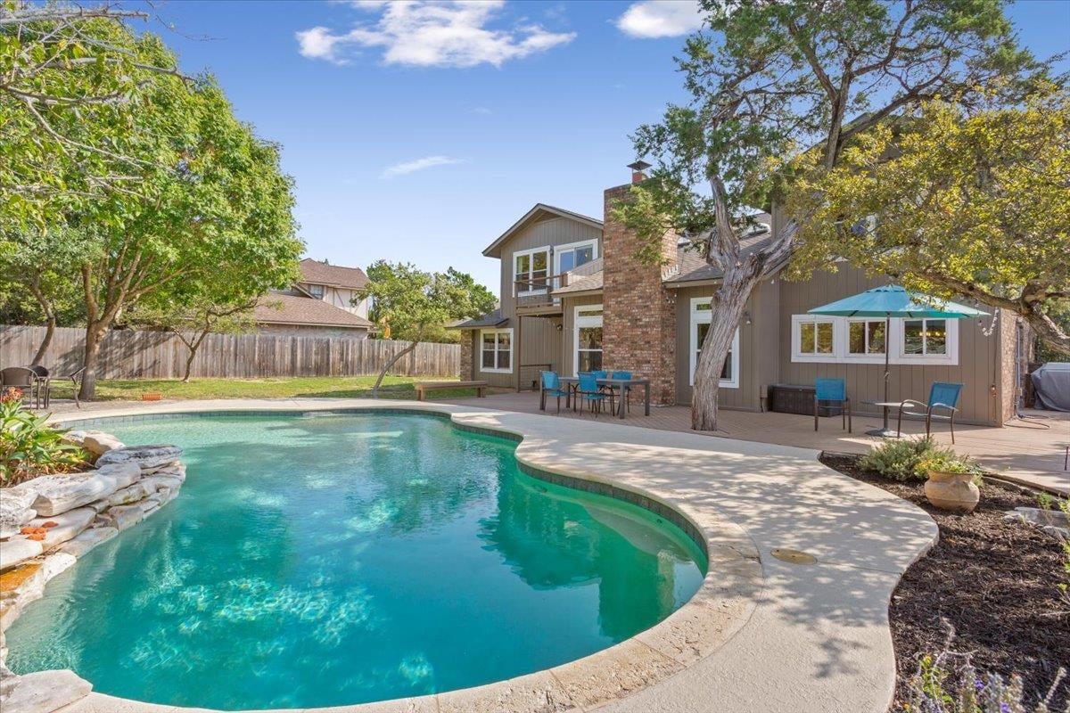 View 9800 Ravenwood Cv in Northwest Balcones Sec 02 9800 Ravenwood Cv - front exterior - Luxury home in Northwest Balcones Sec 02, Austin, TX