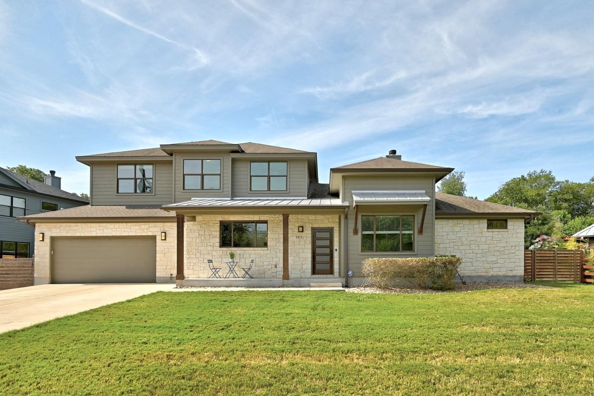 View 9901 San Luis TRL in Austin Lake Estates Sec 02 9901 San Luis TRL - front exterior - Luxury home in Austin Lake Estates Sec 02, Austin, TX