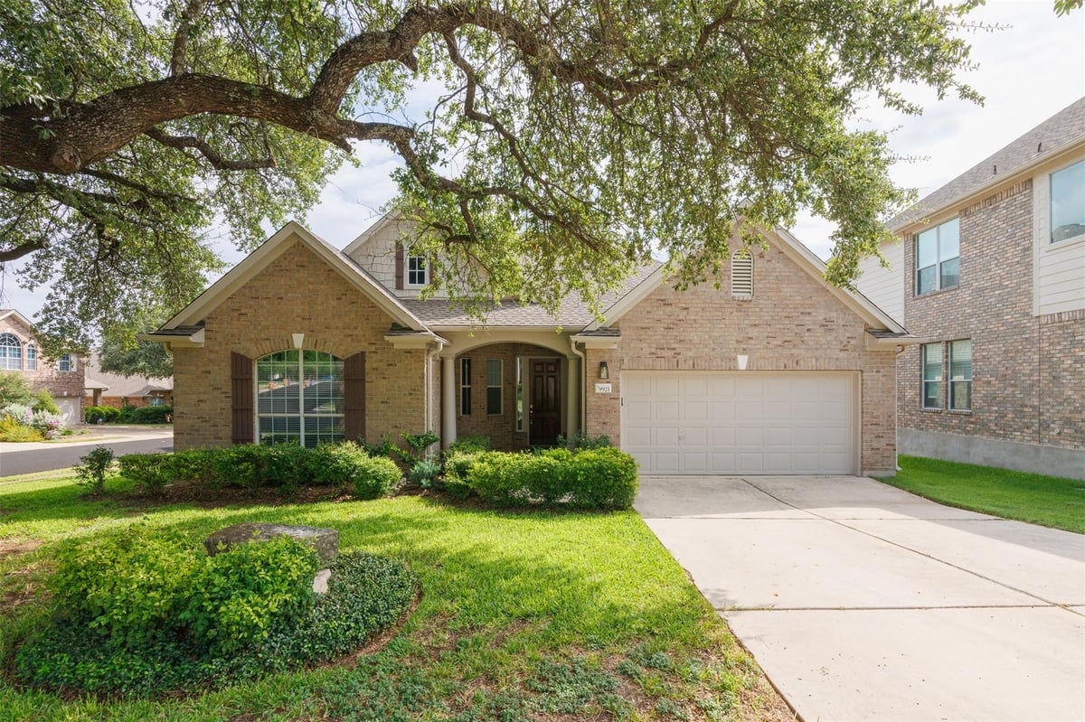 View 9921 Bundoran Dr in Avery Ranch North Sec 02 Pud Amd 9921 Bundoran Dr - front exterior - Luxury home in Avery Ranch North Sec 02 Pud Amd, Austin, TX