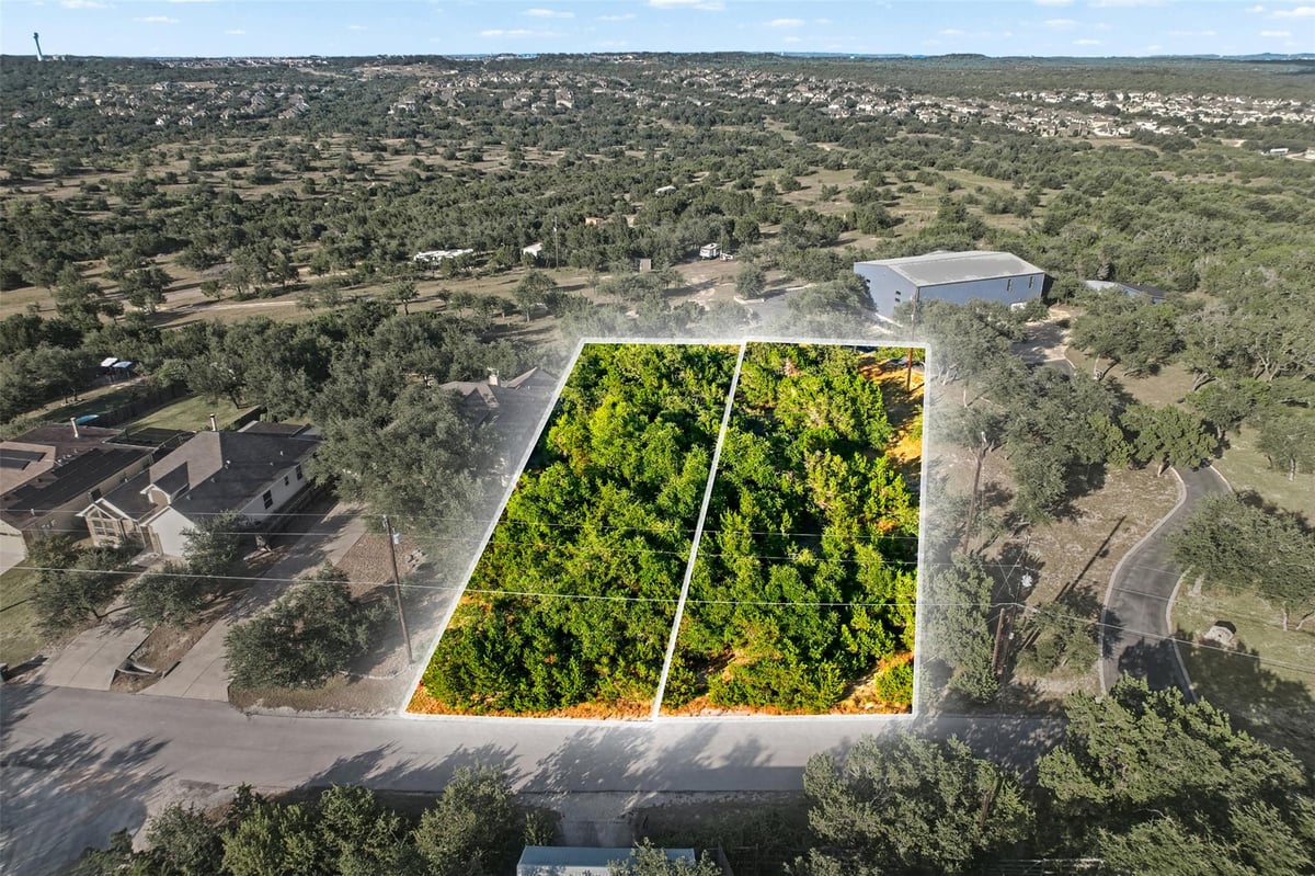 View 9933 Little Creek CIR in Valley Lake Hills Sec 01 9933 Little Creek CIR - property photo 1 - Luxury lot in Valley Lake Hills Sec 01, Dripping Springs, TX