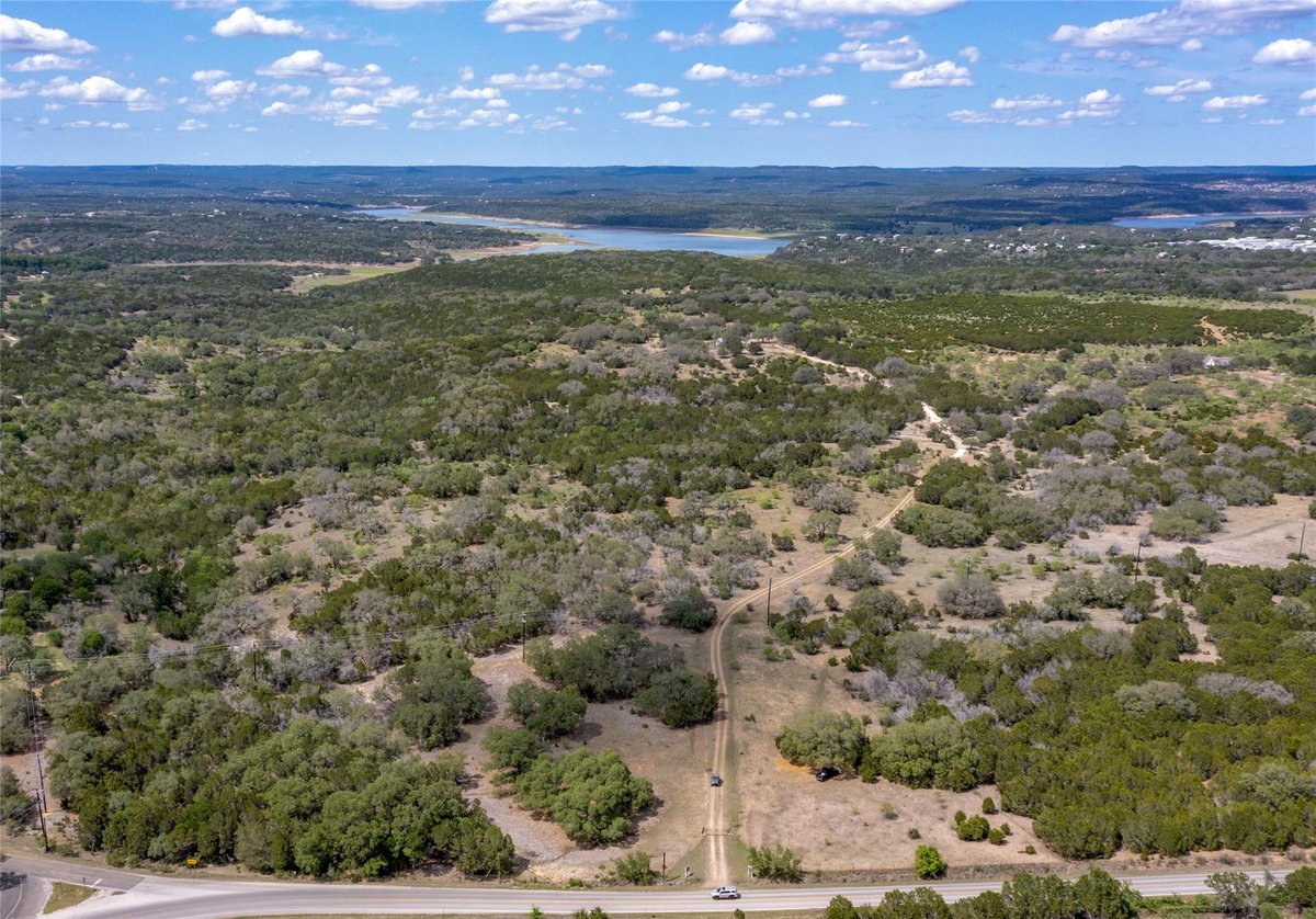 9939 County Road 404 - front exterior - Luxury home in N/A, Spicewood, TX