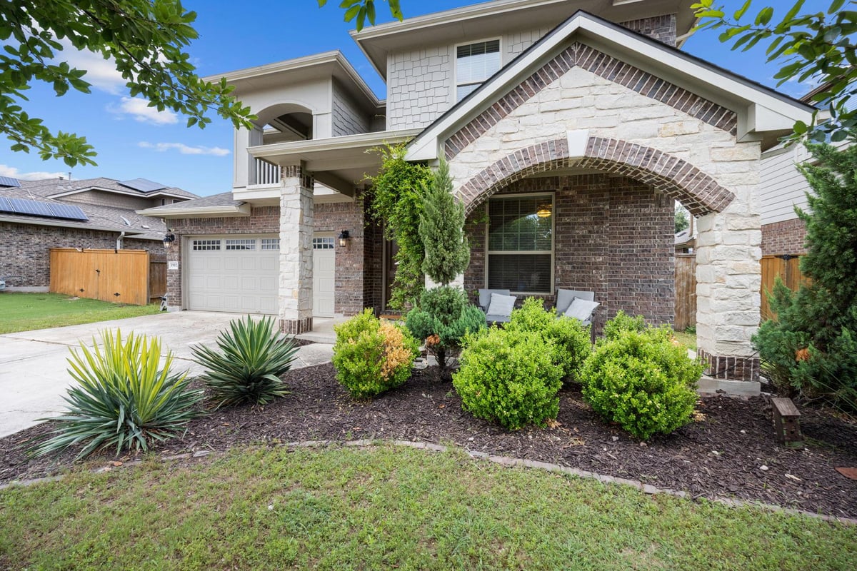 View 19117 Melwas WAY in Avalon Ph 6B 19117 Melwas WAY - front exterior - Luxury home in Avalon Ph 6B, Pflugerville, TX