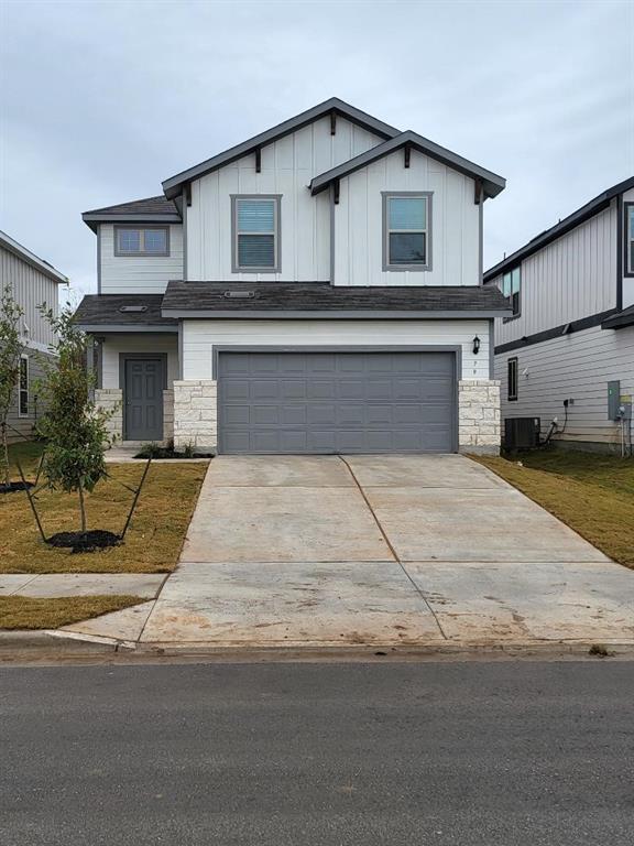 View 79 W Pacific Loon ST in Summerlyn West Sec 4 & 5 79 W Pacific Loon ST - front exterior - Luxury home in Summerlyn West Sec 4 & 5, Leander, TX