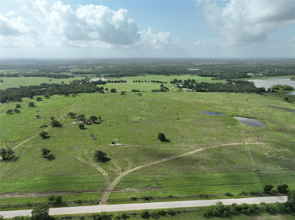 View Lot 10 Mineral Springs Rd in Mineral Springs Lot 10 Mineral Springs Rd - front exterior - Luxury lot in Mineral Springs, Lockhart, TX