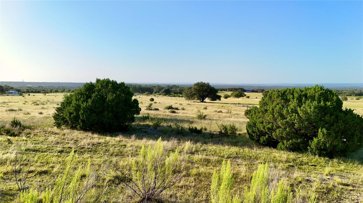 View Lot 14 Mesa Grande Ct in Summit Springs Lot 14 Mesa Grande Ct - property photo 1 - Luxury lot in Summit Springs, Marble Falls, TX