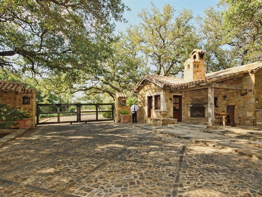 View Lot 17 La Serena Loop in Escondido Lot 17 La Serena Loop - property photo 1 - Luxury lot in Escondido, Horseshoe Bay, TX