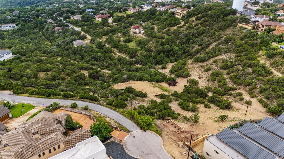 View Lot 19 Sparrow LN in Cardinal Hills Unit 07 Lot 19 Sparrow LN - property photo 1 - Luxury lot in Cardinal Hills Unit 07, Austin, TX