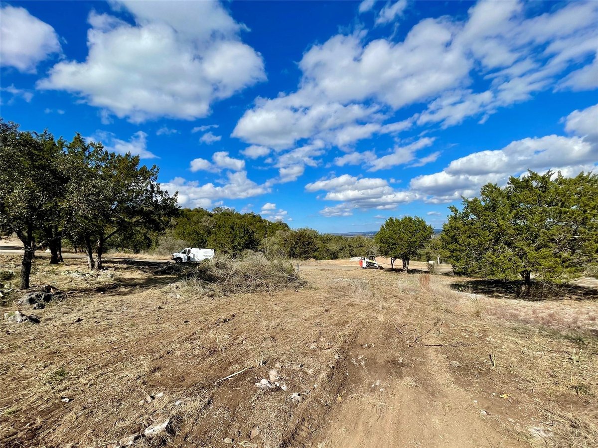 View Lot 24 & Lot 25 Prince Peak St in Castle Terrace Lot 24 & Lot 25 Prince Peak St - front exterior - Luxury lot in Castle Terrace, Cottonwood Shores, TX