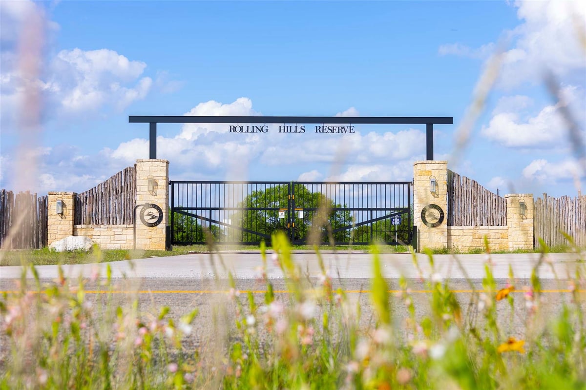 View Lot 29 Alta Vista Dr in Rolling Hills Reserve Lot 29 Alta Vista Dr - front exterior - Luxury lot in Rolling Hills Reserve, Lampasas, TX