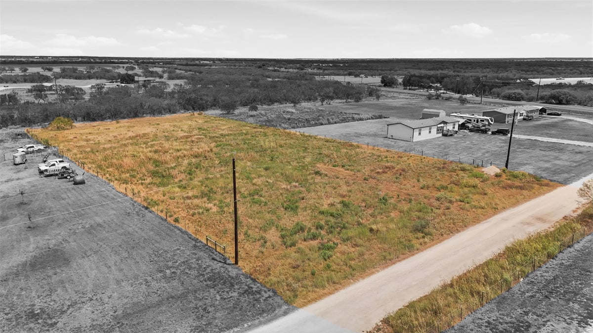 View Lot 3 Private Rd 3042 in Sunset Hill Sub Lot 3 Private Rd 3042 - property photo 1 - Luxury lot in Sunset Hill Sub, Gonzales, TX