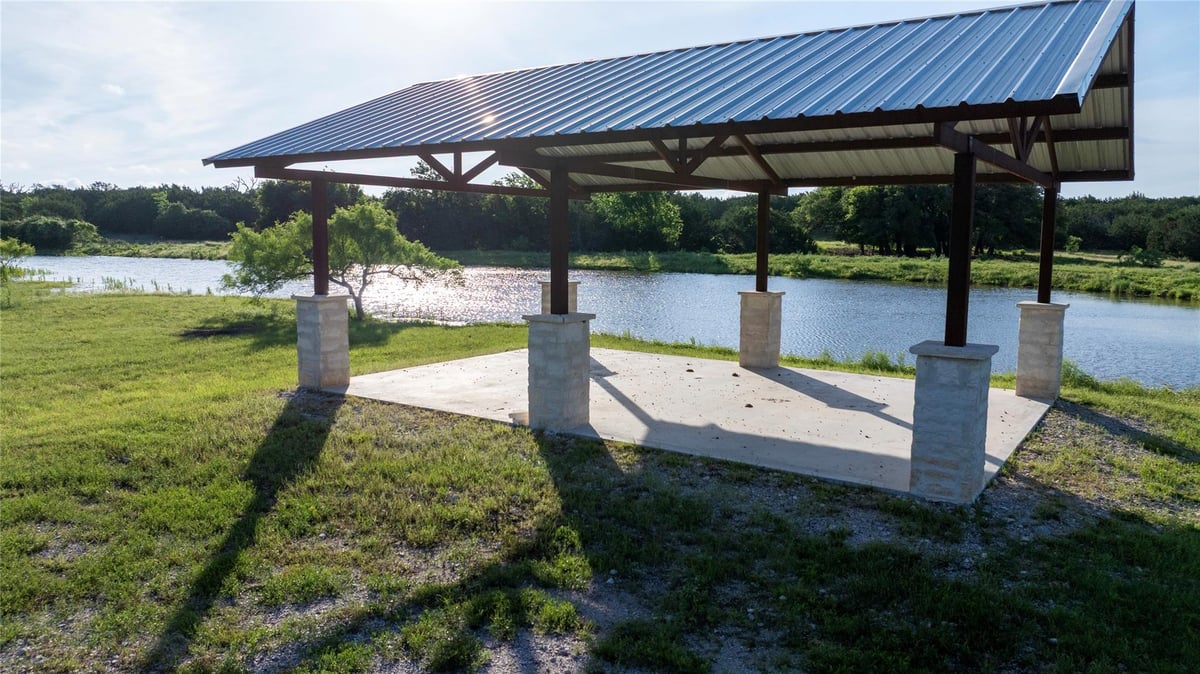 View Lot 33 Starfall Dr in Stargazer Ranch Lot 33 Starfall Dr - property photo 1 - Luxury lot in Stargazer Ranch, Lampasas, TX