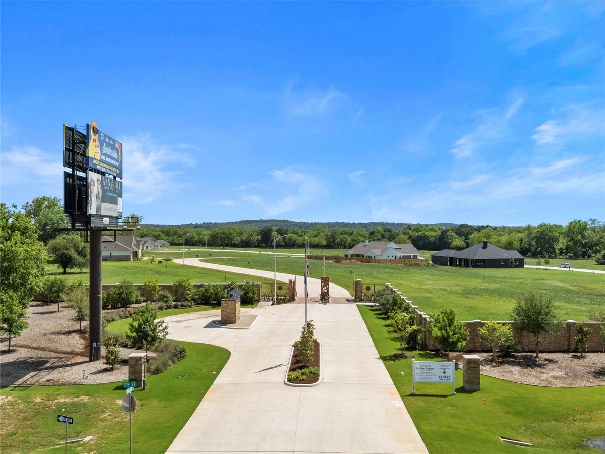 View Lot 4 Moonlight Dr in Kellar Farms Lot 4 Moonlight Dr - front exterior - Luxury lot in Kellar Farms, Smithville, TX