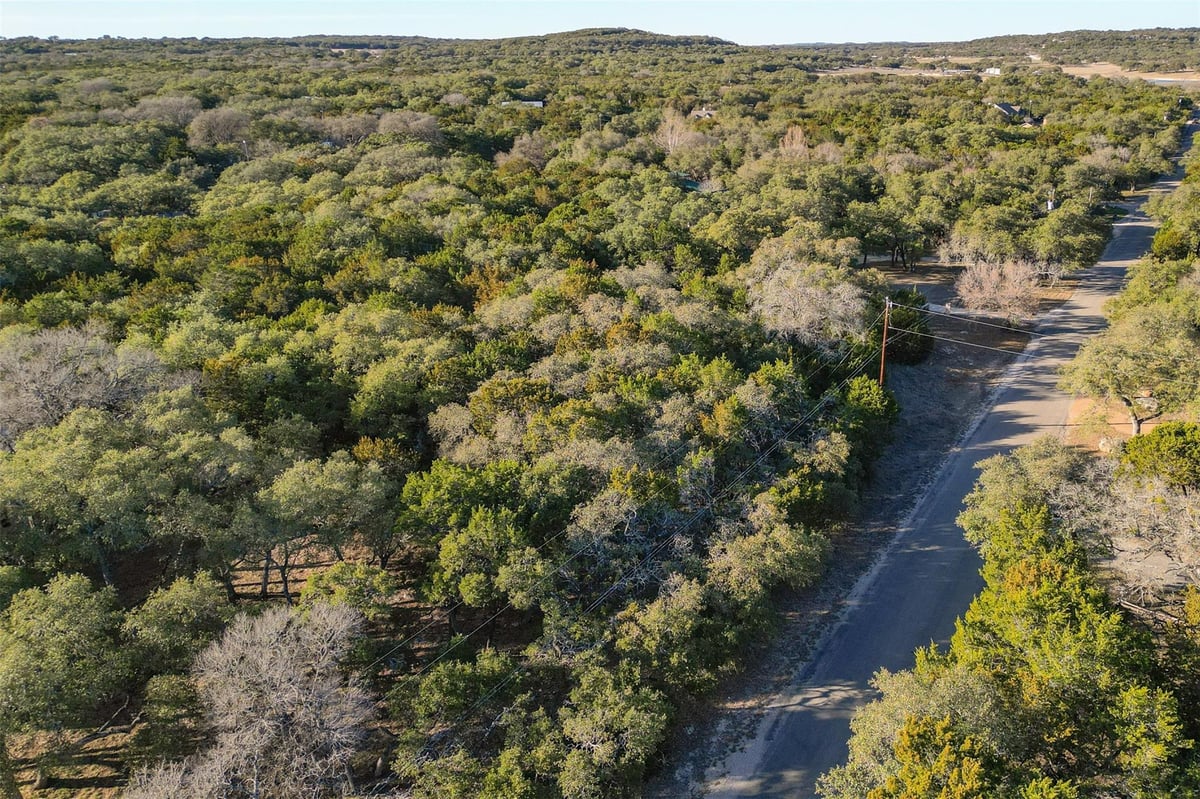 Living area at lot 59 Ridge Oak Dr - River Oaks Of Wimberley Unit 1, Wimberley, TX
