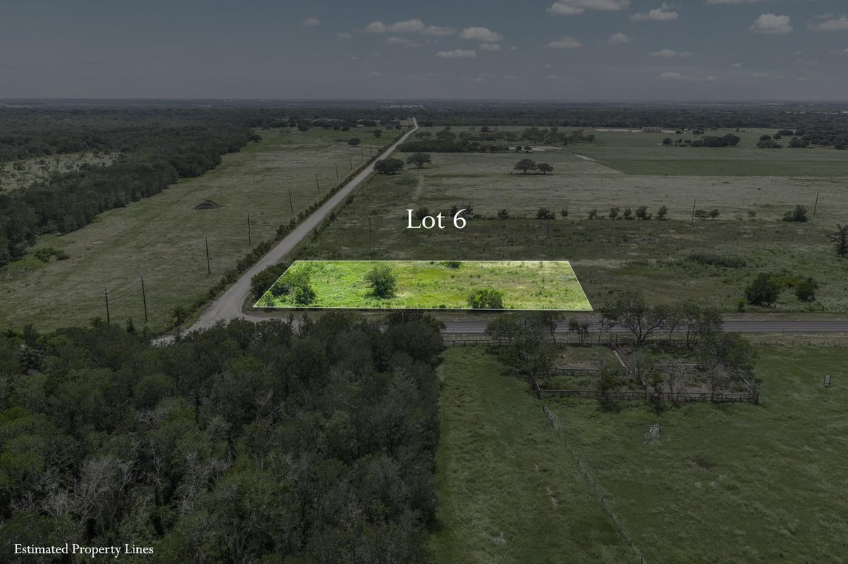 View Lot 6 Fm 795 in Yucca Flats Lot 6 Fm 795 - property photo 1 - Luxury lot in Yucca Flats, Gonzales, TX