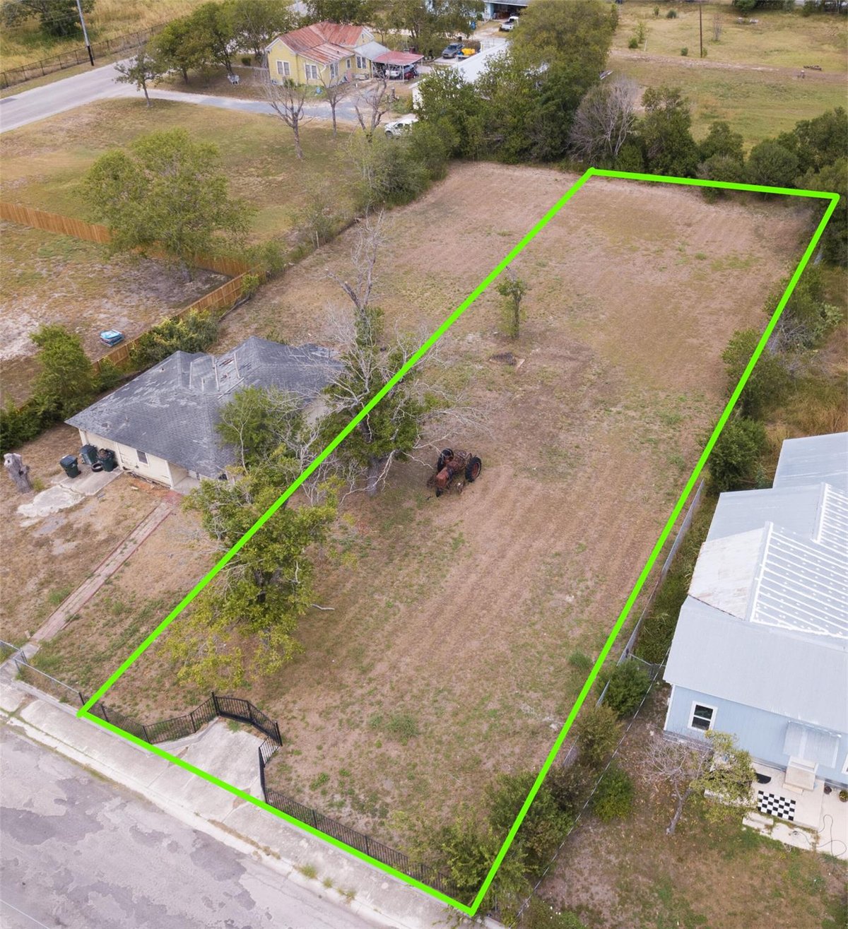 View Lot 7 W Seideman ST in Farm Lot 7 W Seideman ST - front exterior - Luxury lot in Farm, Seguin, TX