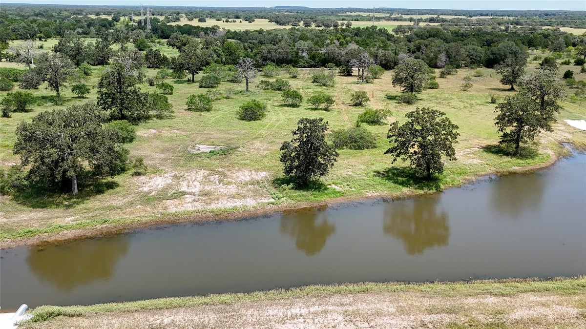 View Lot 7 Zack Ln in Oak Run Lot 7 Zack Ln - front exterior - Luxury lot in Oak Run, Smithville, TX