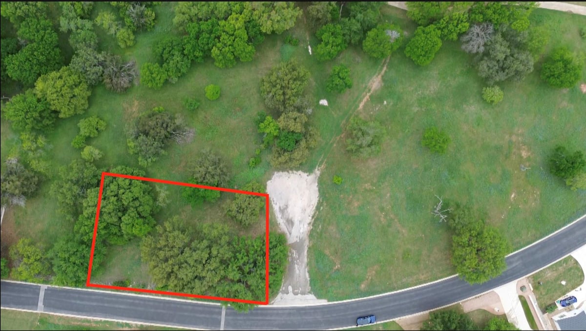 View Lot W18100 Moon Cloud/fault Line in Horseshoe Bay West Lot W18100 Moon Cloud/fault Line - front exterior - Luxury lot in Horseshoe Bay West, Horseshoe Bay, TX