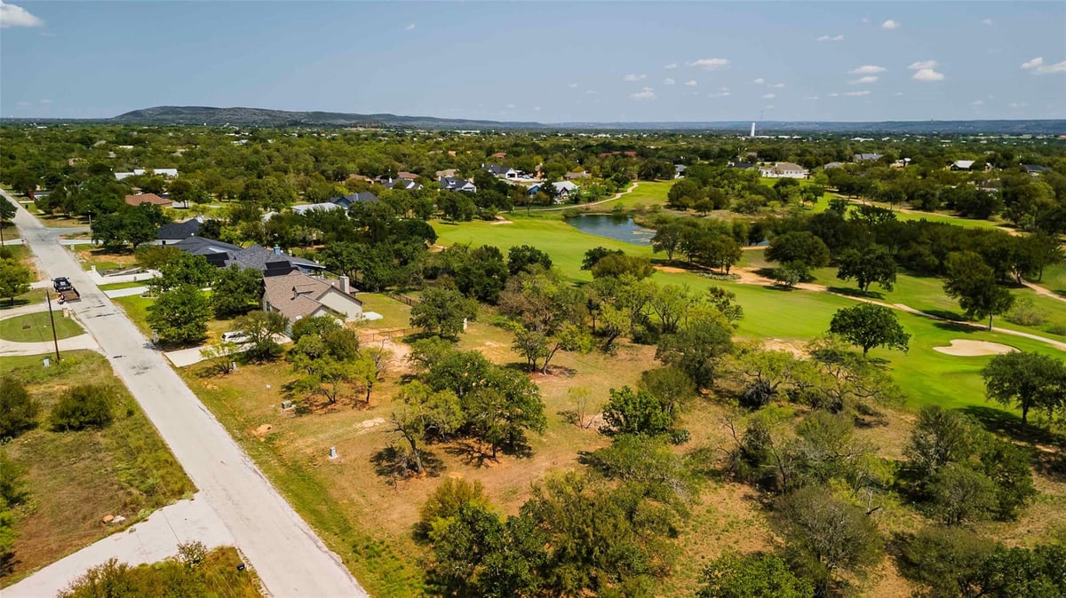 View Lots 85-87 Link Dr in Granite Ridge Packsaddle Lots 85-87 Link Dr - front exterior - Luxury lot in Granite Ridge Packsaddle, Kingsland, TX