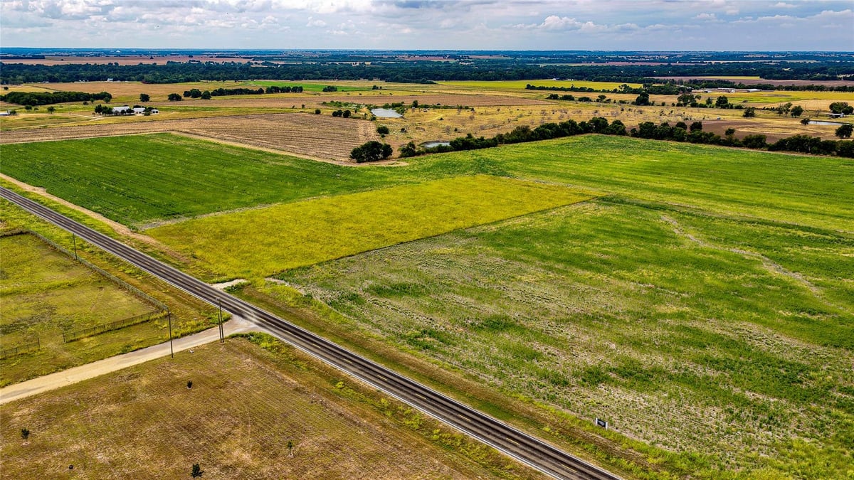 TBD FM 3061 Unit #B, photo 1 of 20, Thorndale, Thorndale, TX