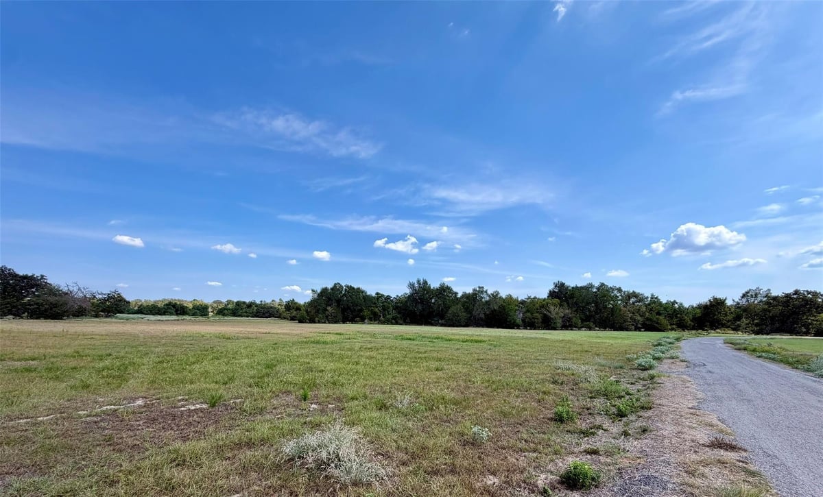 View TBD Richmond Street in McDade TBD Richmond Street, photo 1 of 8, McDade, McDade, TX