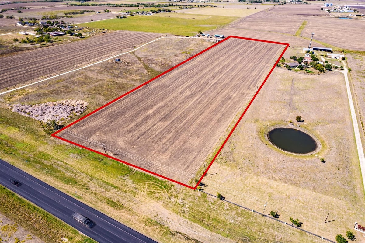 View TBD N FM RD Unit #973 in Coupland TBD N FM RD Unit #973, photo 1 of 11, Coupland, Coupland, TX