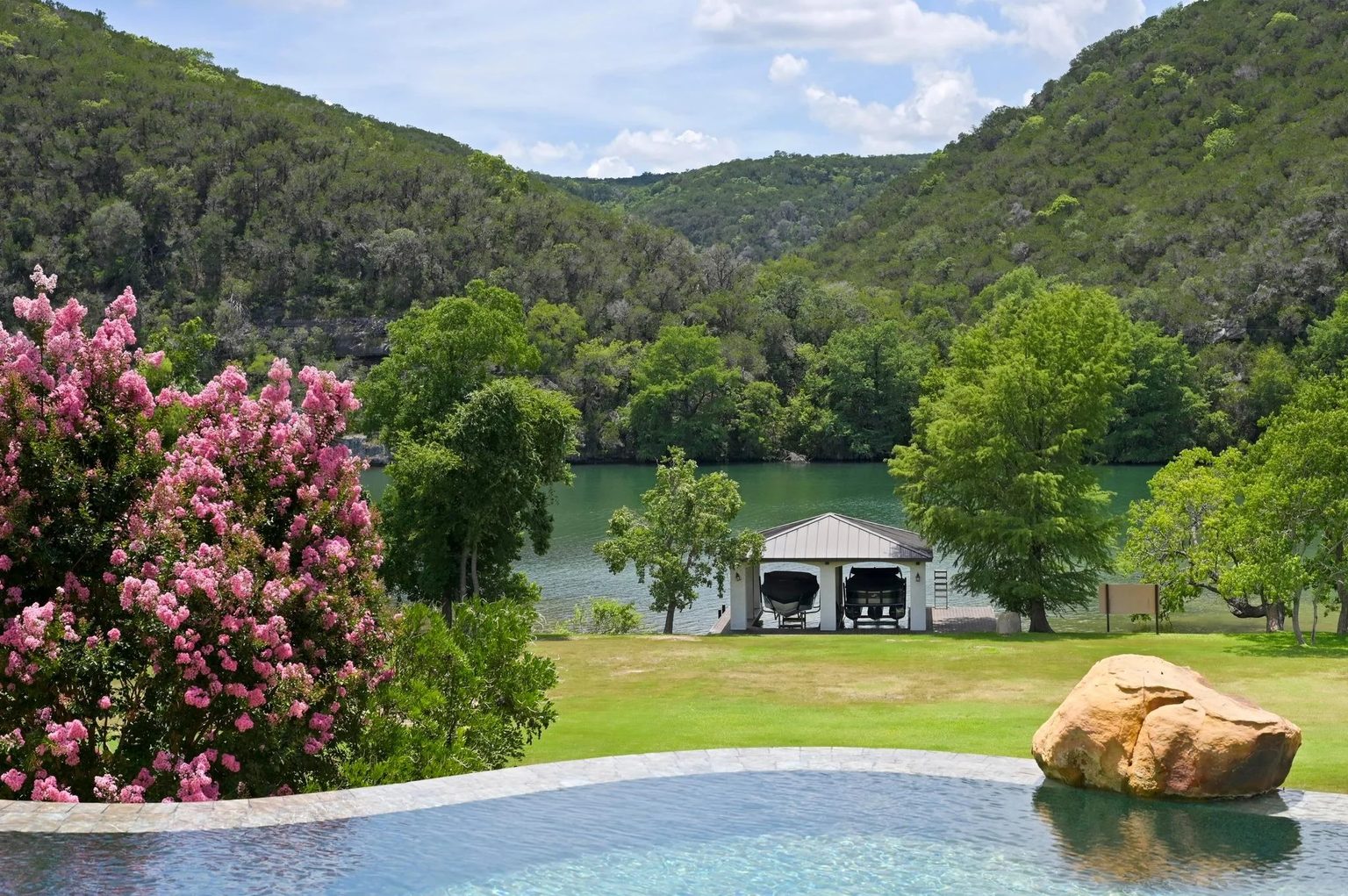 Steiner Ranch Austin neighborhood guide hero image