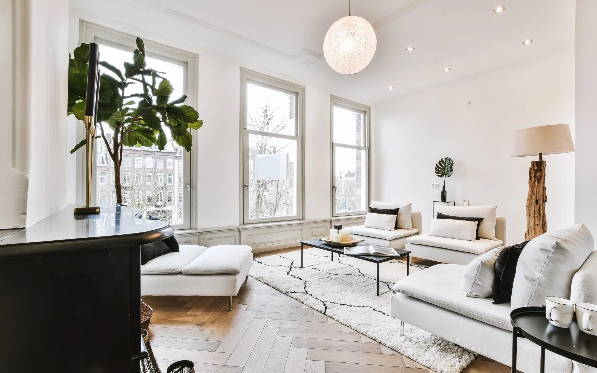 Elegant living space in Eanes ISD school zone, Austin TX