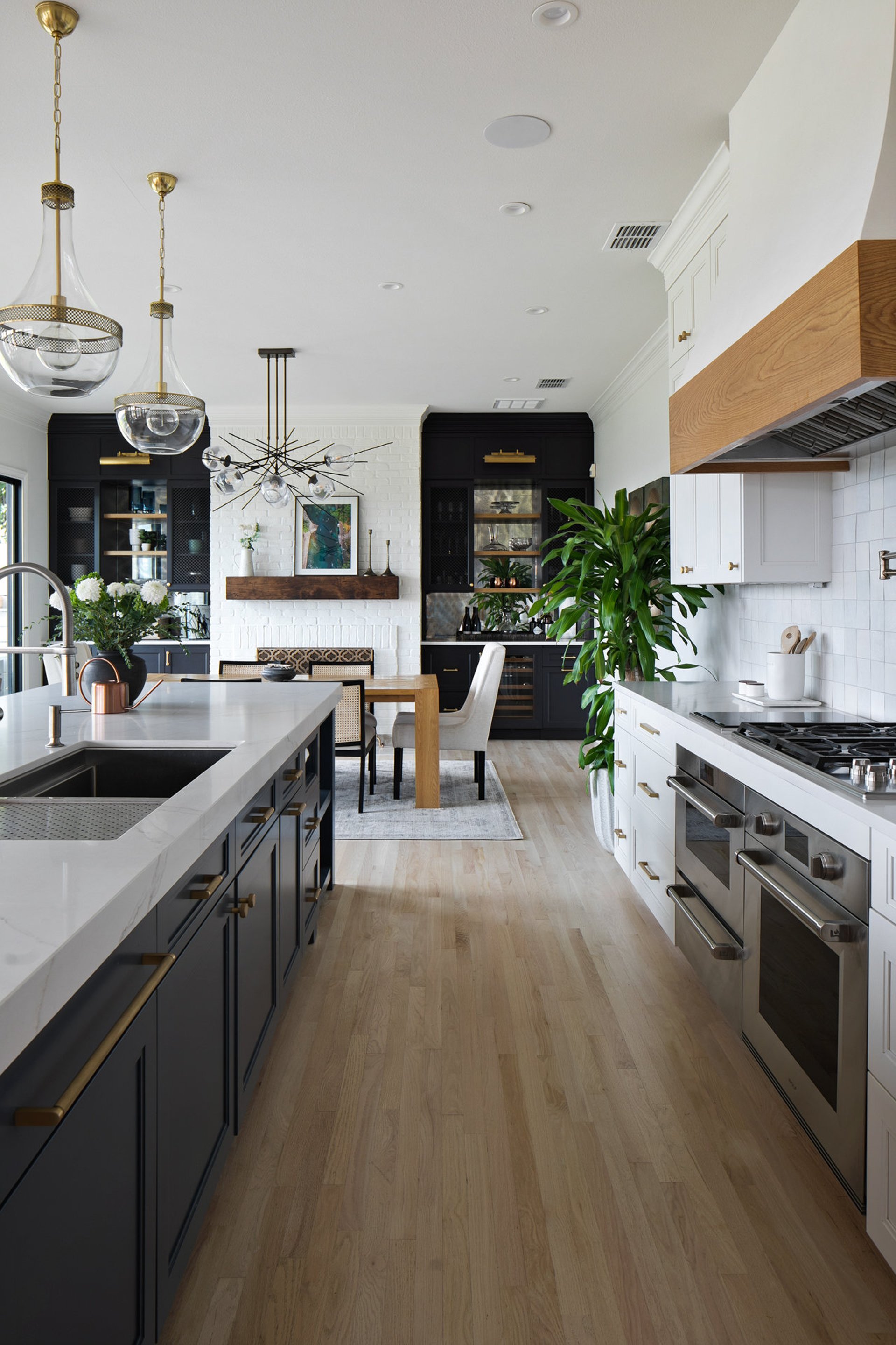 Elegant living space in Eanes ISD school zone, Austin TX