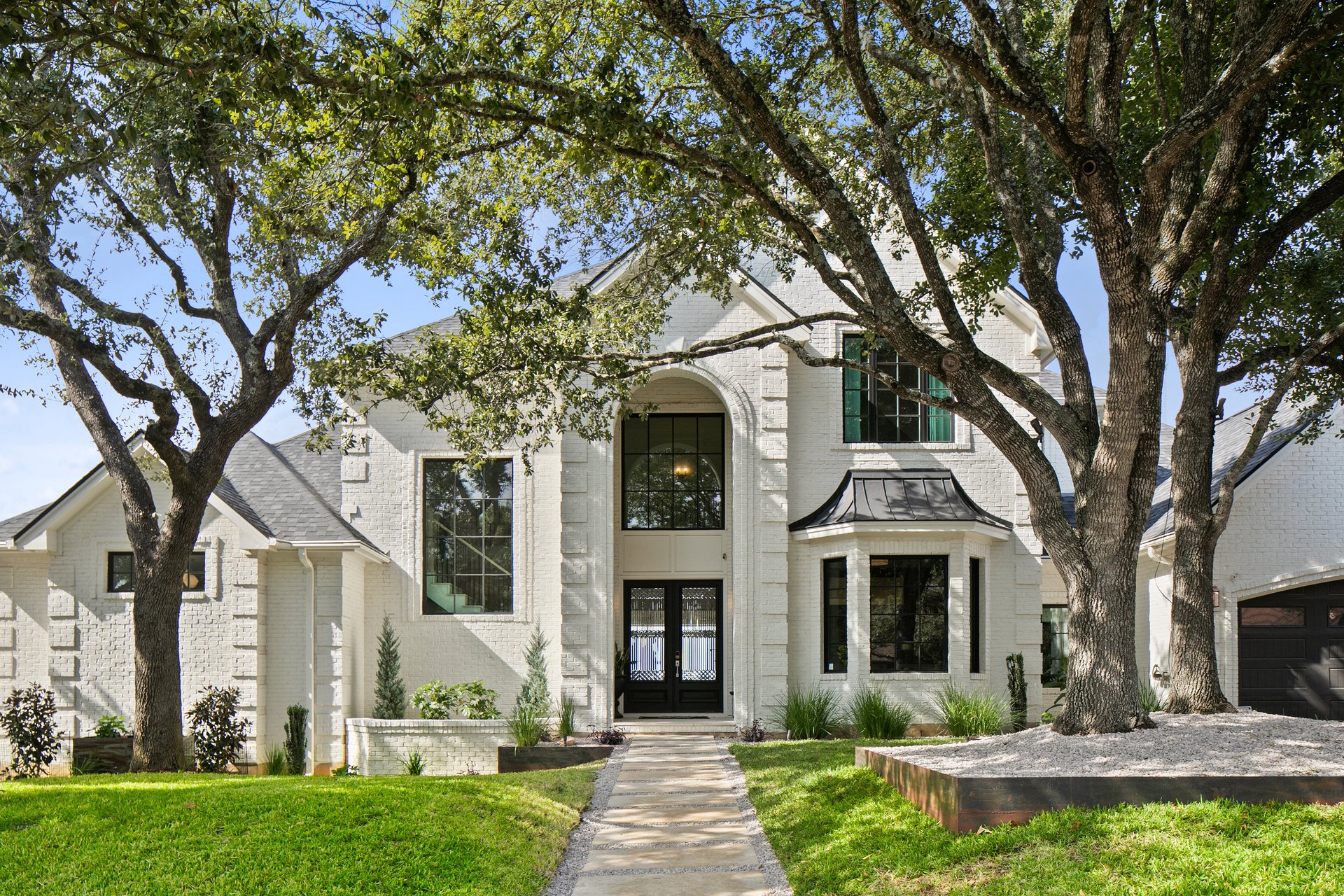 Elegant living space in Austin ISD school zone, Austin TX