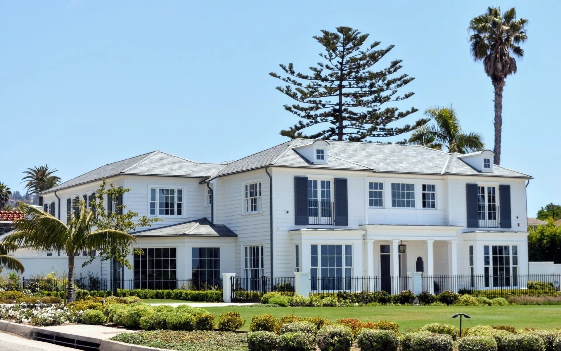 Modern farmhouse estate in Leander ISD school district, Austin
