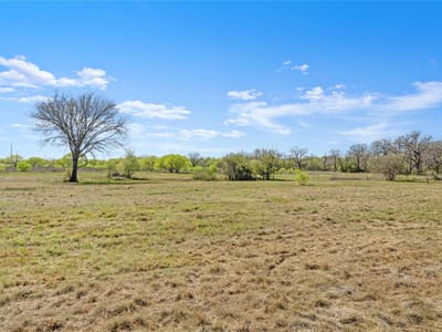 Living area at 0 Fox Trotter Rd - W Van Dyke, Seguin, TX
