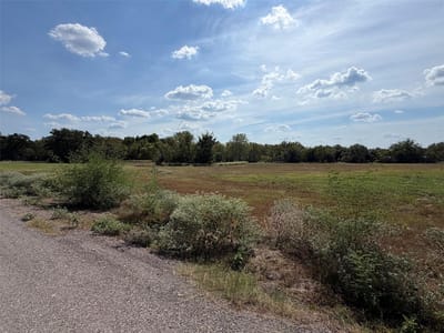 Photo 3 of 10 at 00 Richmond Street - McDade, McDade, TX