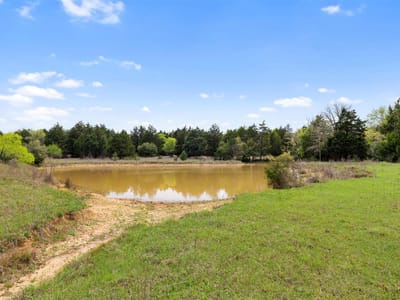 Primary bedroom at 000 County Road 332 - A218, Paige, TX