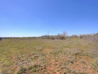Living area at 000 Cr 397 - Waelder, TX
