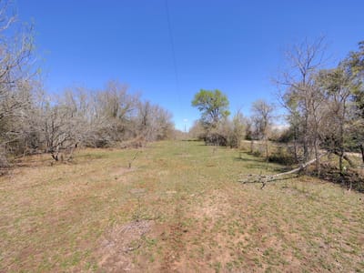 Living area at 000 FM 2814 - Waelder, TX