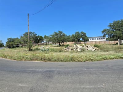 Living area at 000 Martin Ln - LOT 51 OLD FERRY SUBD SEC 2, Spicewood, TX