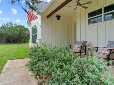 Living area at 1 Agarita CIR - 3 bed 2 bath home