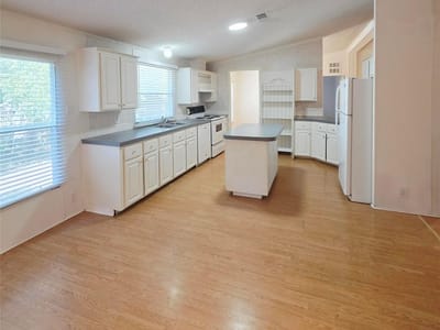 Property photo 5 at 1 Davis ST - 3 bed 2 bath home