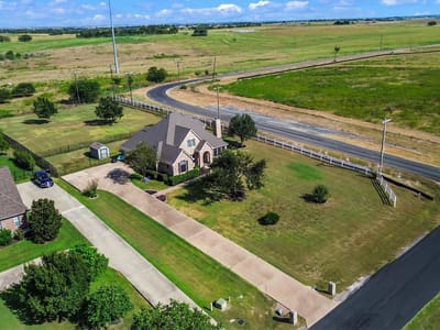 Property photo 2 at 100 Apache PASS - 4 bed 2 bath home