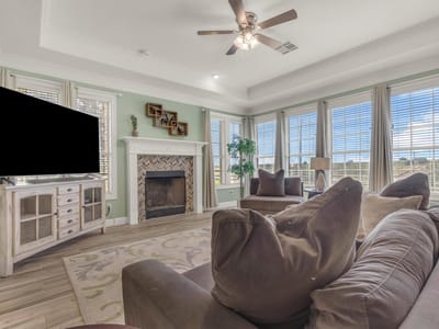 Property photo 5 at 100 Apache PASS - 4 bed 2 bath home